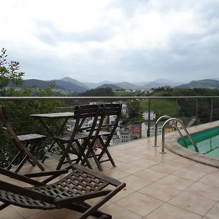 Casona El Gurugu لواركا